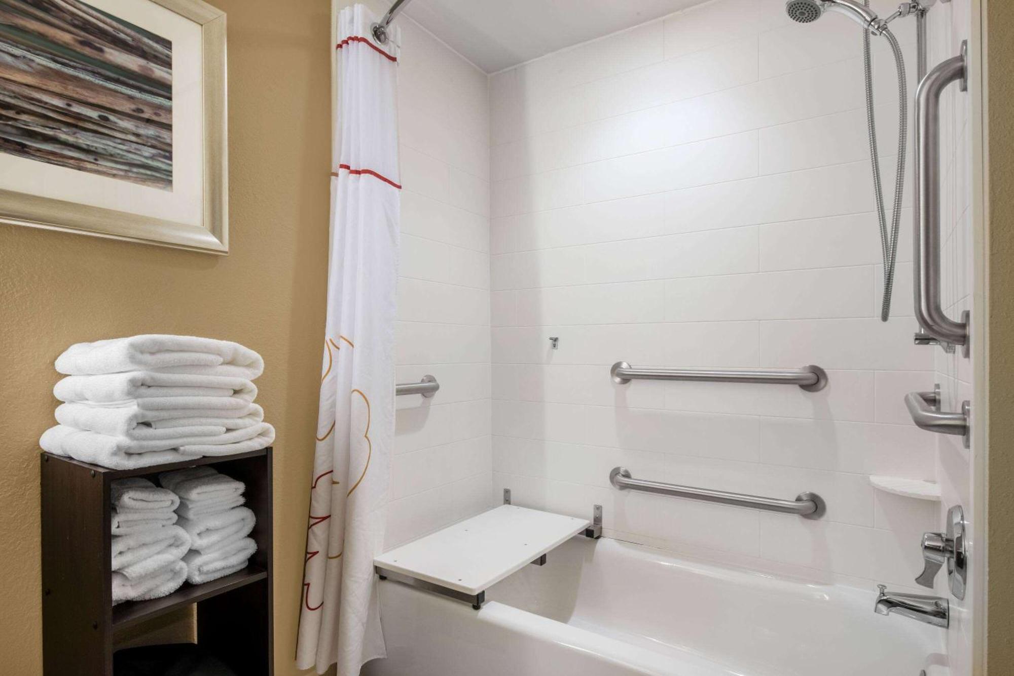 Hawthorn Suites By Wyndham Bridgeport Esterno foto